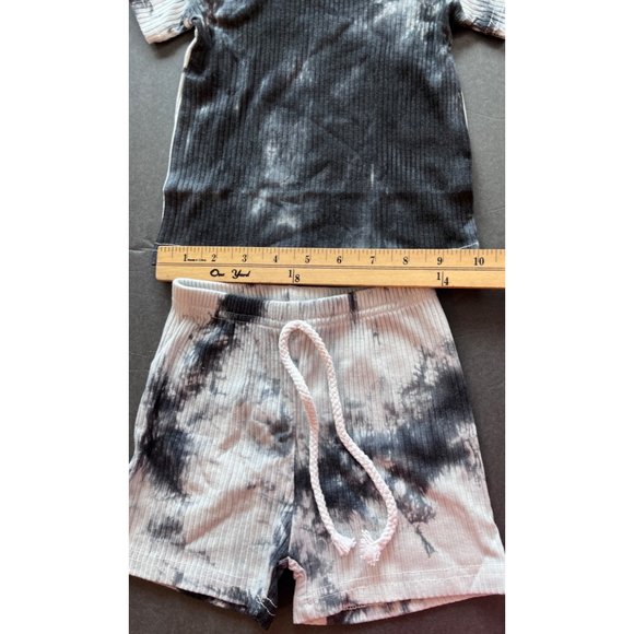 NWOT TODDLER TIE DYE 2 PIECE SHORTS & TOP SIZE 18-24 MONTHS - Picture 3 of 3